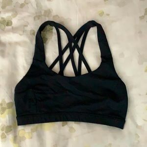 Lululemon free to be sports bra
